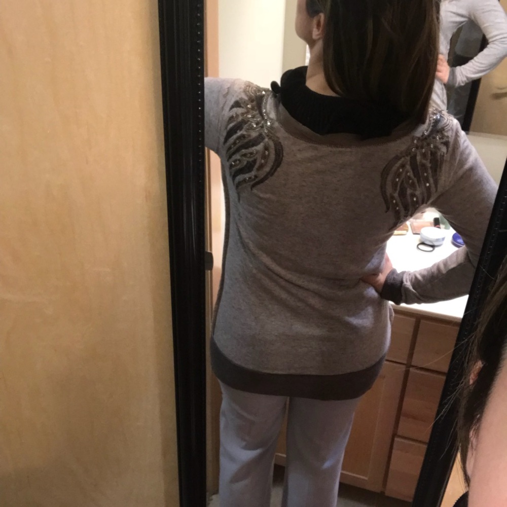 Cardigan - Picture 3 of 8